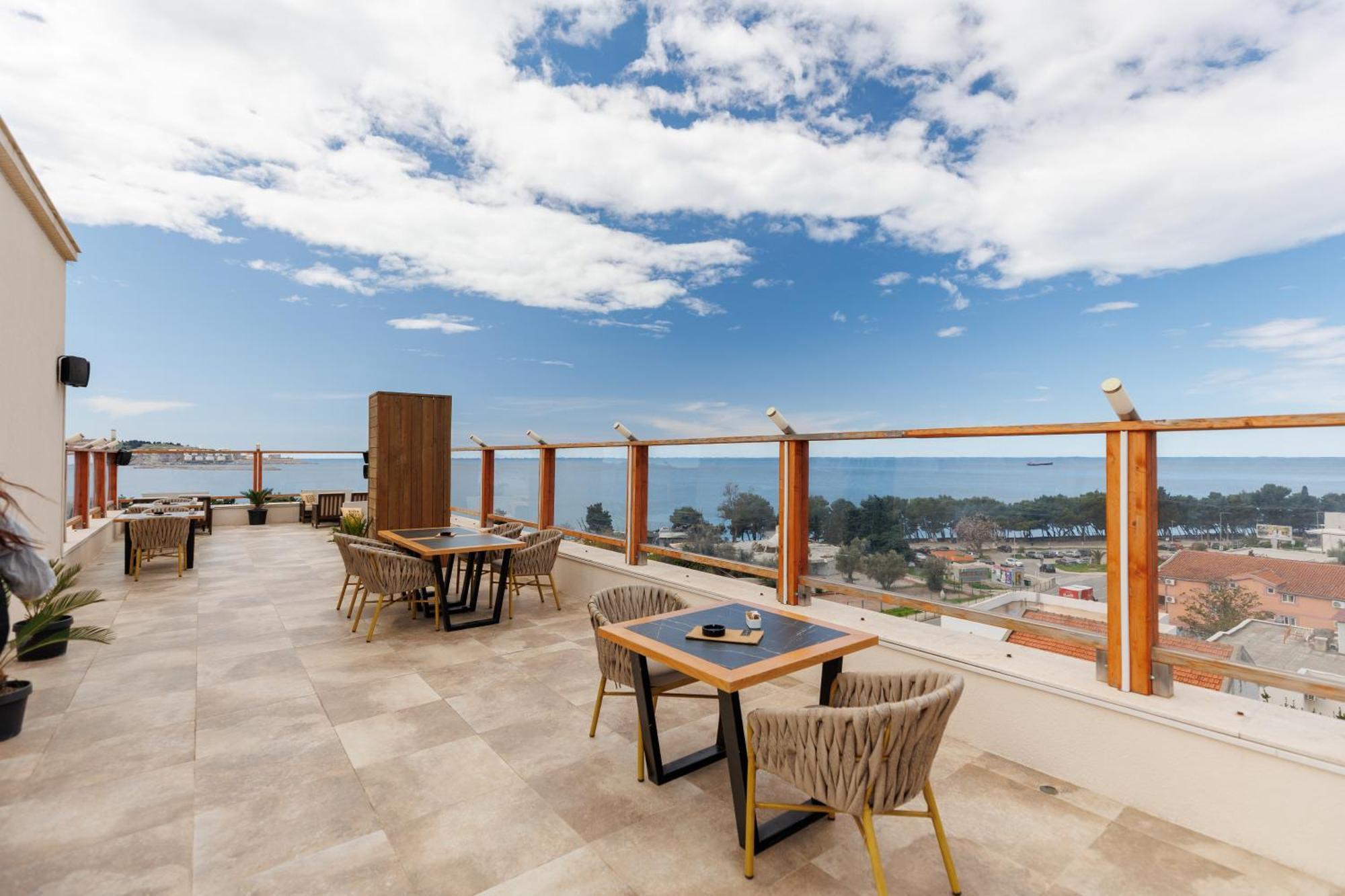 Xio Apartments Bar Exterior photo